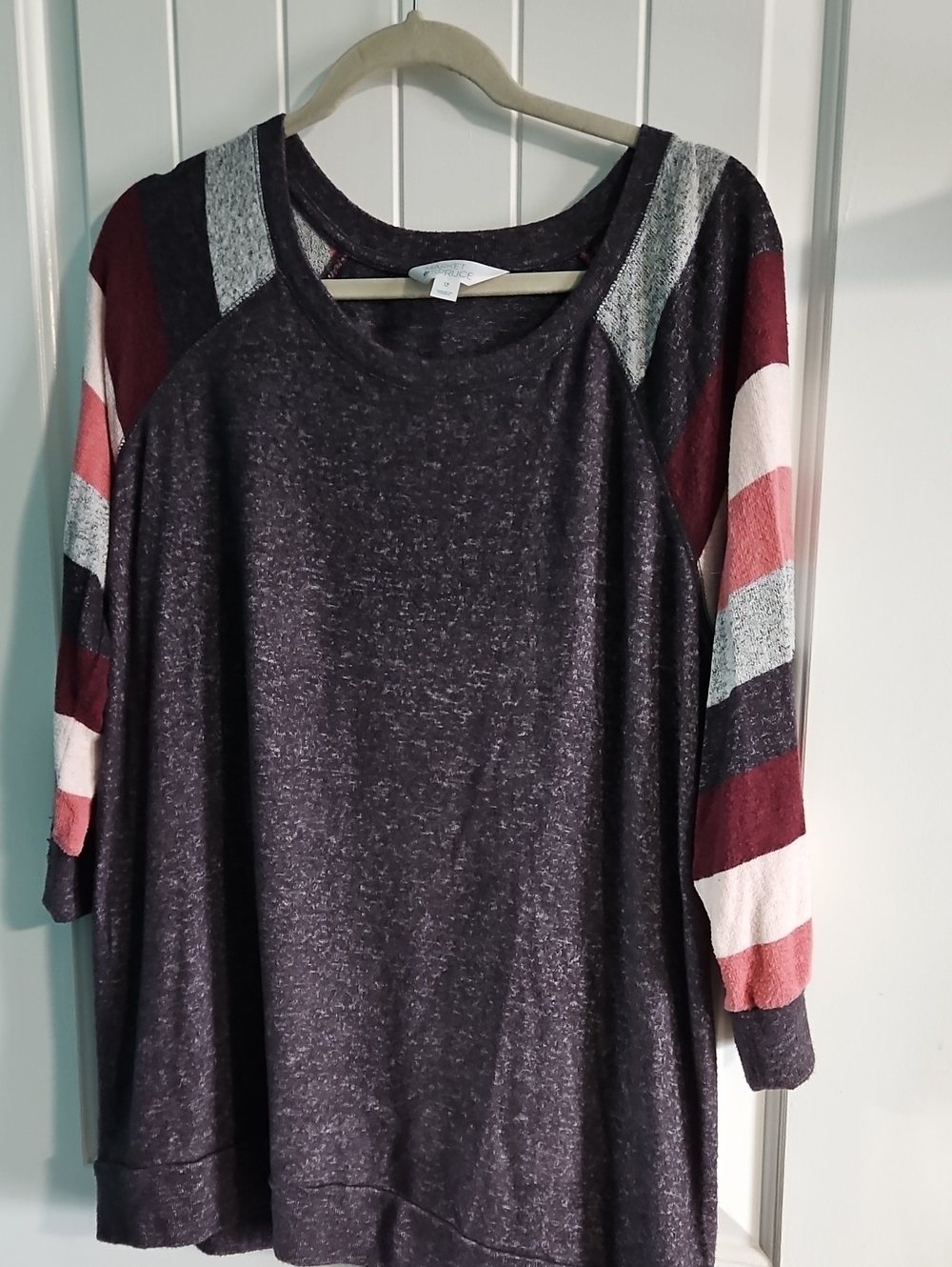 Cozy Women's Charcoal Tunic Dress with Burgundy & Pink Stripe Sleeves